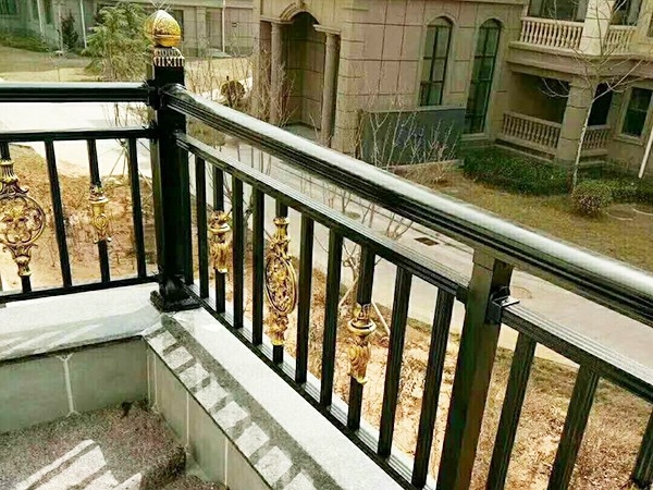 陽臺護欄